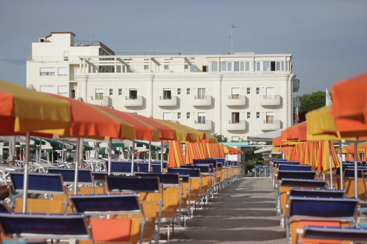 Hotel Riviera Milano Marittima Exterior photo