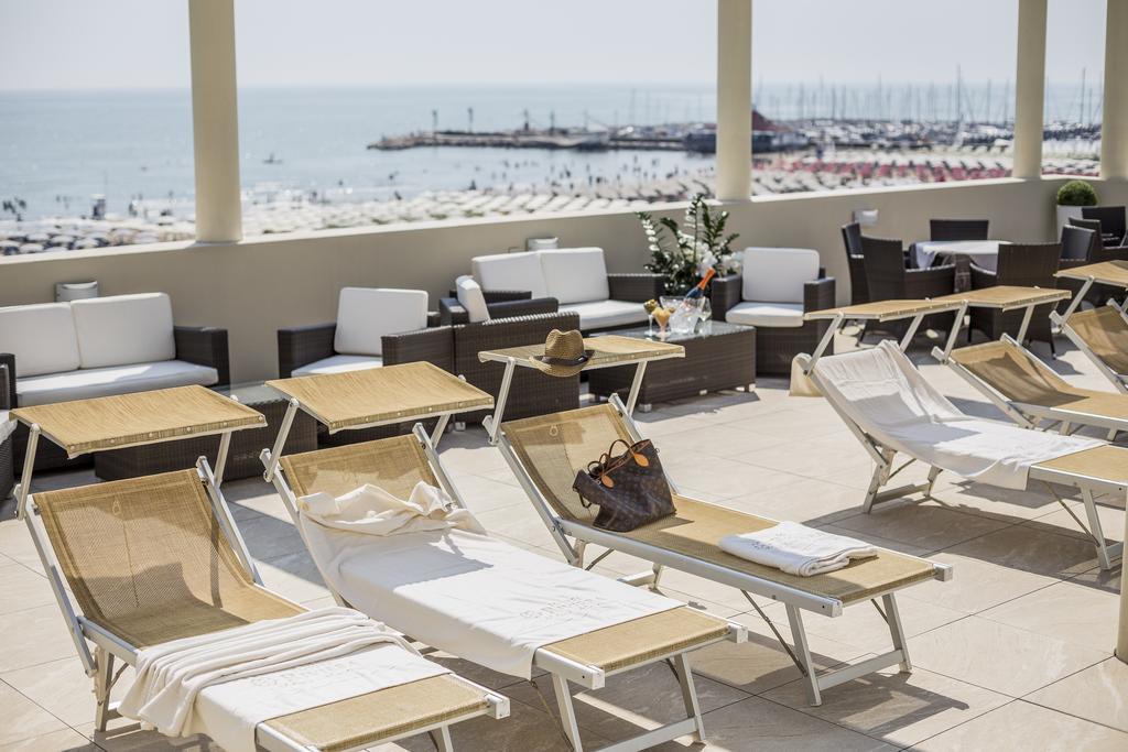 Hotel Riviera Milano Marittima Exterior photo